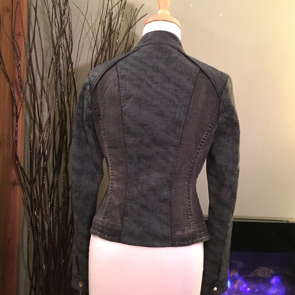 Jacket - Picture 3 of 8